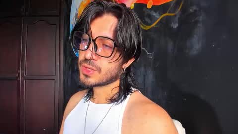 Snapshot of ackerman_eren_ chatting on 11/01/25, 03:14 R. online show from 11/01/25, 03:14