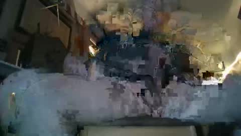 Snapshot of act_right_dub420 chatting on 01/21/25, 10:30 act_right_dub420 online show from 01/21/25, 10:30