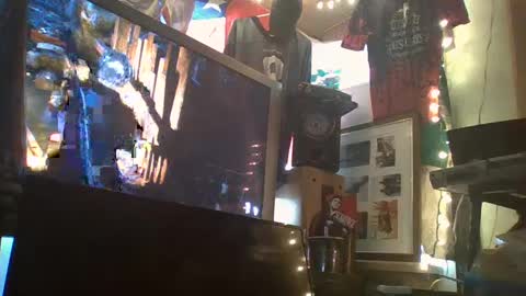 Snapshot of act_right_dub420 chatting on 02/23/25, 05:18 act_right_dub420 online show from 02/23/25, 05:18