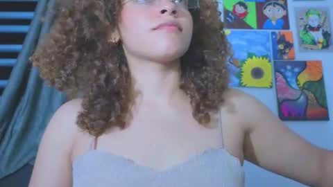 Snapshot of ada_gales_ chatting on 06/25/26, 05:12 Isa online show from 06/25/26, 05:12
