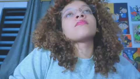 Snapshot of ada_gales_ chatting on 07/04/26, 04:18 Isa online show from 07/04/26, 04:18