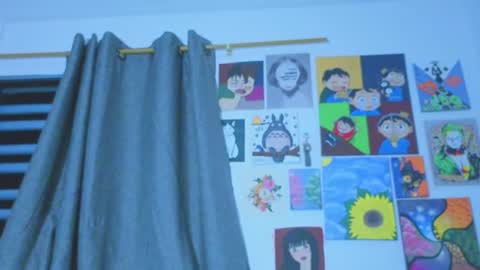 Snapshot of ada_gales_ chatting on 07/05/26, 02:40 Isa online show from 07/05/26, 02:40