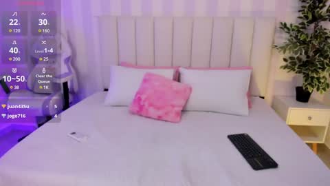 Snapshot of ada_monroe10 chatting on 12/17/24, 01:16 online show from 12/17/24, 01:16