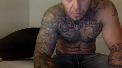 adam00515000 online show from 06/18/26, 09:14