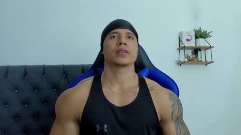 Snapshot of adam_boss chatting on 11/24/25, 09:25 adam boss online show from 11/24/25, 09:25