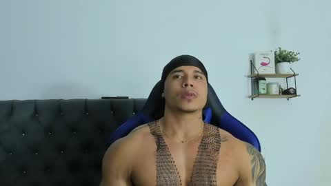 adam boss online show from 04/30/26, 08:42