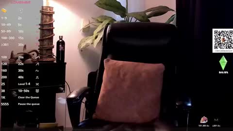 Snapshot of adam_bouton chatting on 10/27/25, 02:10 Adam online show from 10/27/25, 02:10