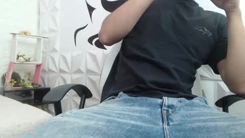 adam_evehotroom online show from 01/23/25, 08:13