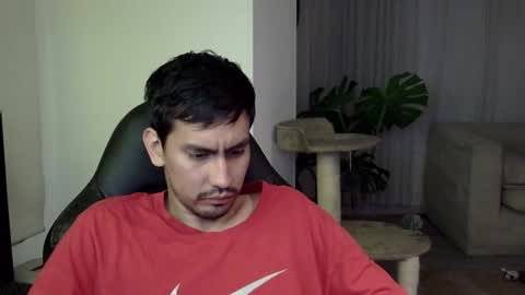 adam_evehotroom online show from 10/17/25, 04:26