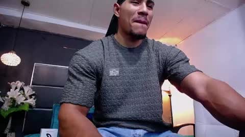 adam_fit19cm online show from 11/24/25, 02:06