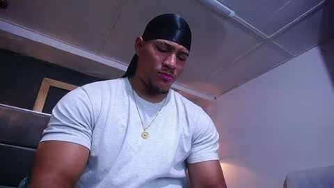 Snapshot of adam_fit19cm chatting on 06/25/26, 07:18 adam_fit19cm online show from 06/25/26, 07:18
