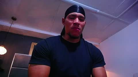 Snapshot of adam_fit19cm chatting on 07/11/26, 01:36 adam_fit19cm online show from 07/11/26, 01:36