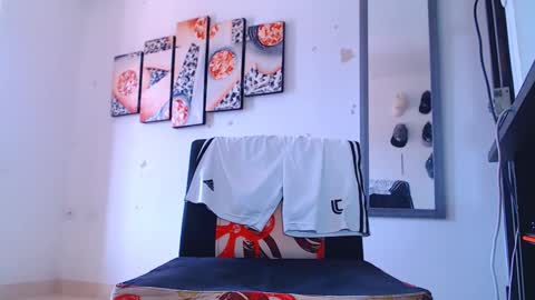 adam hot11 online show from 01/08/25, 04:33