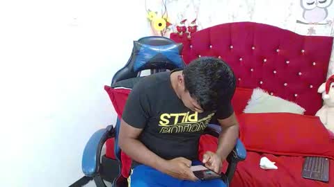 Snapshot of adam_morgan2 chatting on 12/16/25, 03:55 adam_morgan2 online show from 12/16/25, 03:55