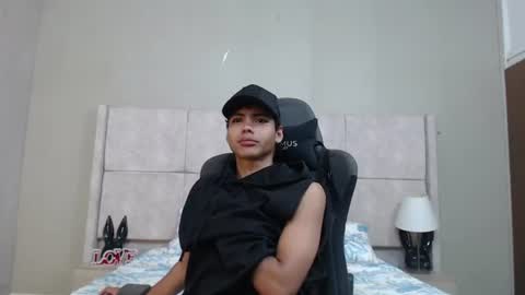 adam_piarse online show from 07/31/26, 02:00