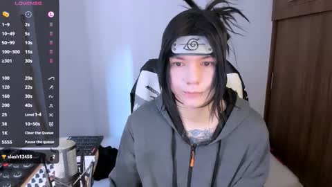 Snapshot of adam_rocket chatting on 11/06/25, 01:45 Adam online show from 11/06/25, 01:45