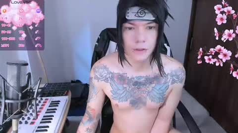 Snapshot of adam_rocket chatting on 12/02/25, 02:01 Adam online show from 12/02/25, 02:01