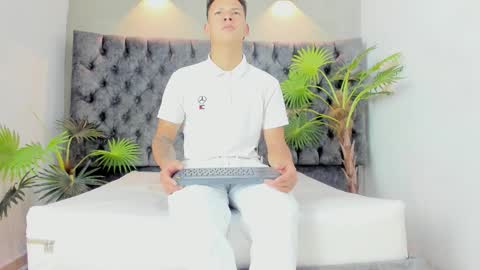 adam_russell2 online show from 03/02/26, 04:47