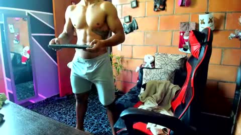 Snapshot of adam_valencia chatting on 12/20/24, 03:21 Adam Valencia online show from 12/20/24, 03:21