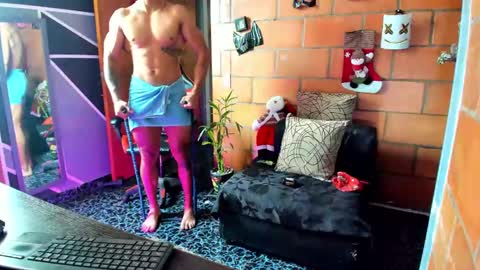 Snapshot of adam_valencia chatting on 12/29/24, 03:57 Adam Valencia online show from 12/29/24, 03:57
