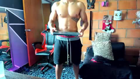 Snapshot of adam_valencia chatting on 02/03/25, 04:10 Adam Valencia online show from 02/03/25, 04:10