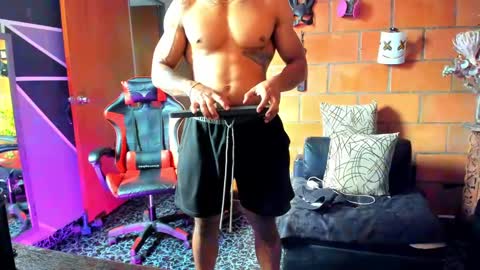 Snapshot of adam_valencia chatting on 02/22/25, 10:09 Adam Valencia online show from 02/22/25, 10:09