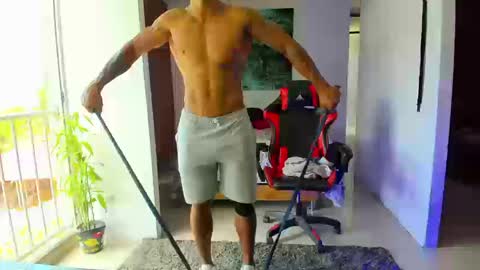 Snapshot of adam_valencia chatting on 09/15/25, 04:51 Adam Valencia online show from 09/15/25, 04:51