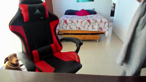 Adam Valencia online show from 10/24/25, 03:41