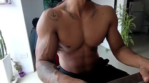 Adam Valencia online show from 12/04/25, 07:00