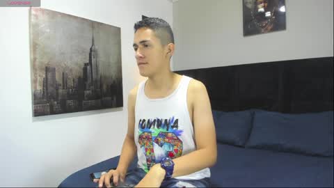 adam_walker_1 online show from 04/04/26, 03:09