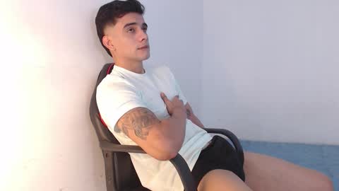 Snapshot of adama_soa chatting on 11/20/25, 05:07 Hello guys excuse my absence I will be absent for several days for health reasons I hope you understand thank you very much. online show from 11/20/25, 05:07