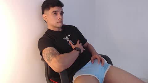 Snapshot of adama_soa chatting on 11/22/25, 04:55 Hello guys excuse my absence I will be absent for several days for health reasons I hope you understand thank you very much. online show from 11/22/25, 04:55