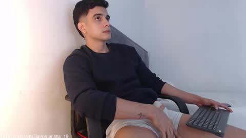 Snapshot of adama_soa chatting on 12/15/25, 12:26 Hello guys excuse my absence I will be absent for several days for health reasons I hope you understand thank you very much. online show from 12/15/25, 12:26