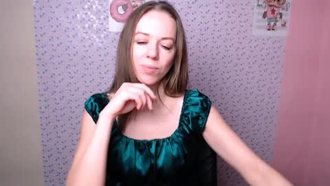 Snapshot of adamais_ chatting on 12/31/24, 10:15 adamais_ online show from 12/31/24, 10:15