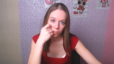 Snapshot of adamais_ chatting on 01/17/25, 10:33 adamais_ online show from 01/17/25, 10:33