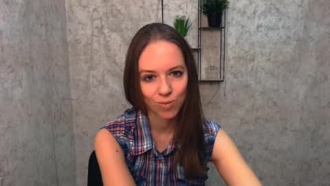 Snapshot of adamais_ chatting on 02/25/25, 08:03 adamais_ online show from 02/25/25, 08:03