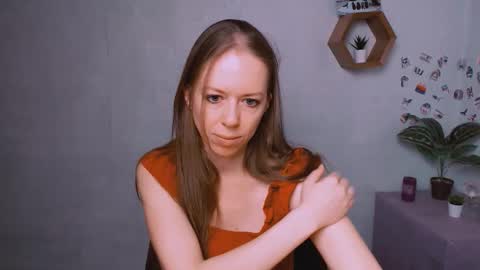 Snapshot of adamais_ chatting on 10/08/25, 10:46 adamais_ online show from 10/08/25, 10:46
