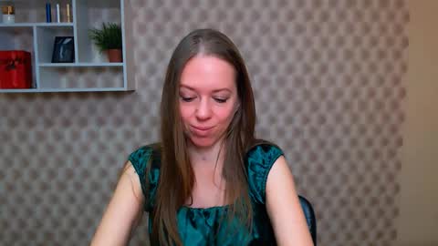 Snapshot of adamais_ chatting on 10/17/25, 05:10 adamais_ online show from 10/17/25, 05:10