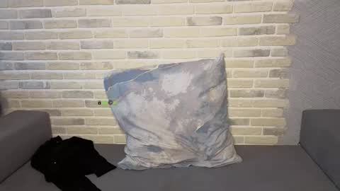 Snapshot of adamharriss chatting on 02/19/26, 01:51 adamharriss online show from 02/19/26, 01:51