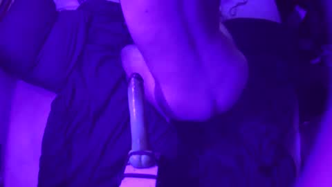 Snapshot of adamineve chatting on 02/20/25, 11:42 adamineve online show from 02/20/25, 11:42