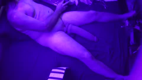 Snapshot of adamineve chatting on 03/10/25, 07:10 adamineve online show from 03/10/25, 07:10