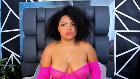 Snapshot of adams_cloe chatting on 03/11/25, 01:12 Cloe Adams  online show from 03/11/25, 01:12
