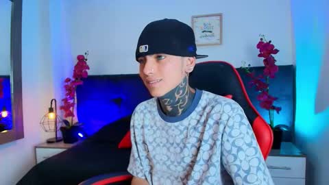 AdamsWalkerr  online show from 03/26/26, 12:55