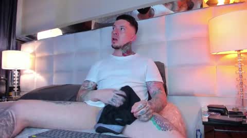 Adam online show from 10/03/25, 02:30