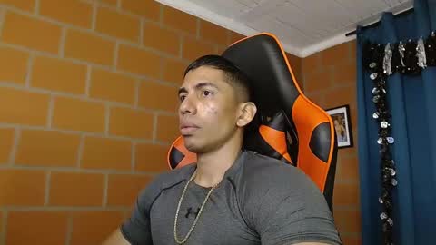 Adan Sin online show from 02/18/25, 03:32