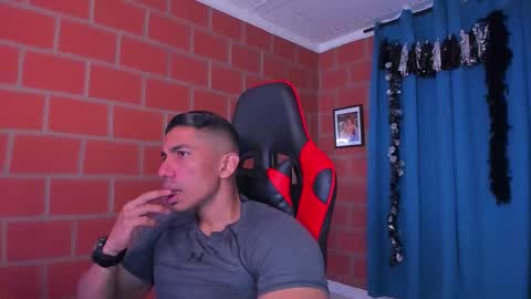 Adan Sin online show from 03/08/25, 04:17