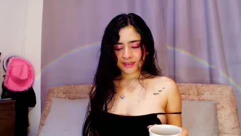  Adara Johnson  online show from 10/20/25, 11:43