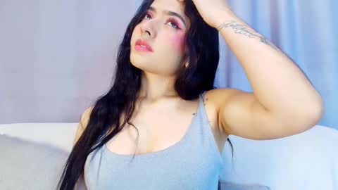  Adara Johnson  online show from 11/17/25, 11:38