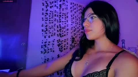 Snapshot of adararose1 chatting on 01/16/25, 05:33 Adara online show from 01/16/25, 05:33