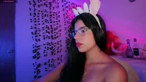 Snapshot of adararose1 chatting on 02/25/25, 04:21 Adara online show from 02/25/25, 04:21